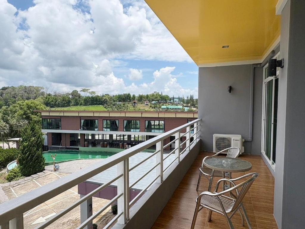 Breeze Hill Resort Khao Kho Extérieur photo